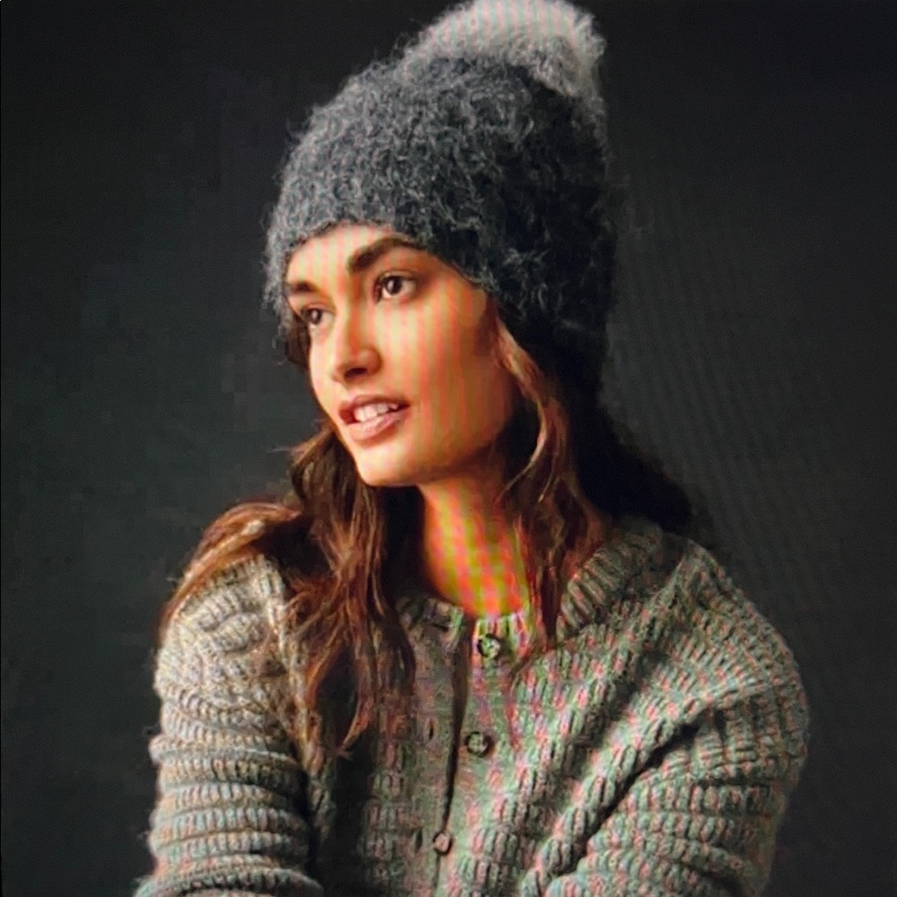 NWT Anthropologie Ombré Knit Beanie Gray